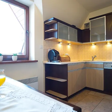 Lejlighed Apartament Jedrzejowka *