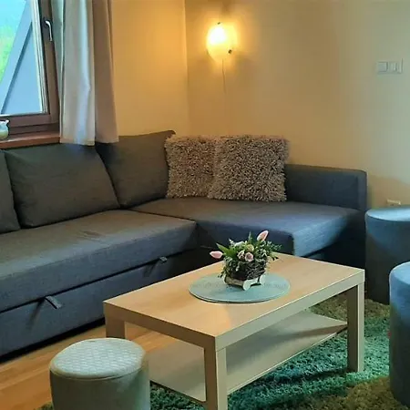 Lejlighed Apartament Jedrzejowka *